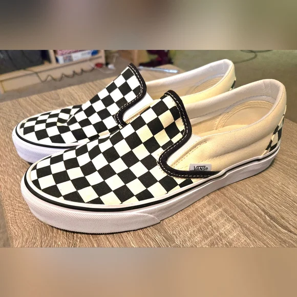 Classic checkered slip ons - Picture 2 of 4